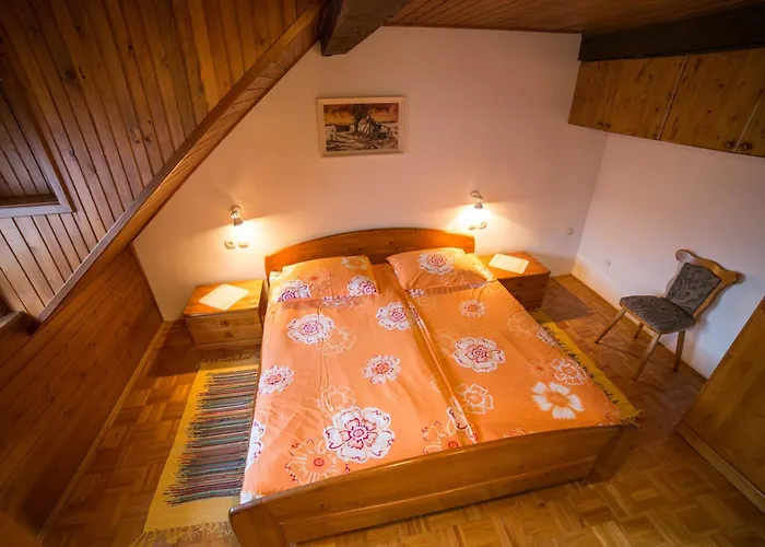 Apartma Garden Soklic